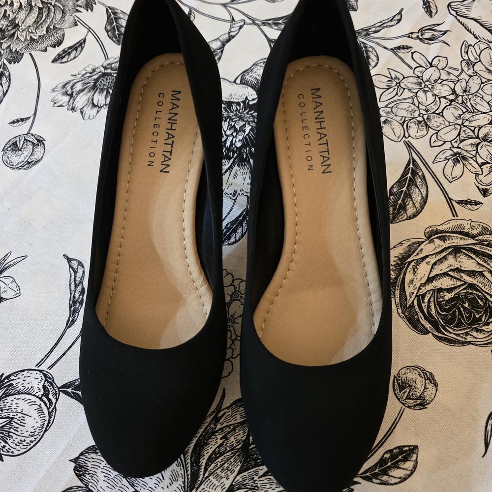Manhattan Collection Black Women's Heels